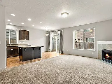 5810 NE 47th St — Photo 2