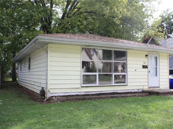 921 W Olive St, Decatur, IL 62526