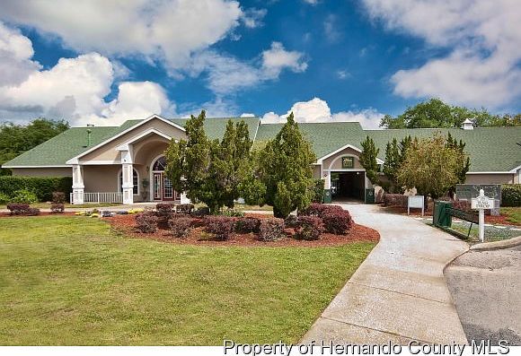 2nd image of 1098 Overland Dr