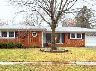 222 Gladys Ave, Fox River Grove, IL 60021