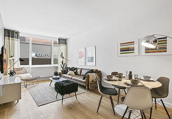 5th image of 470 Dean St #609