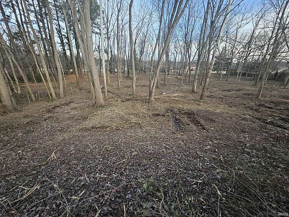 2nd image of 2721 Knob Hill Dr