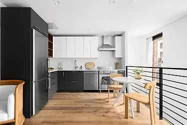 169 Eagle Street #1A image 1 of 9