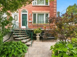 146 Montrose Ave, Toronto, ON M6J2T7