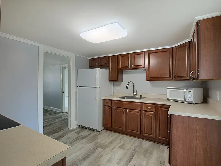 804 City Park Ave #B — Photo 10