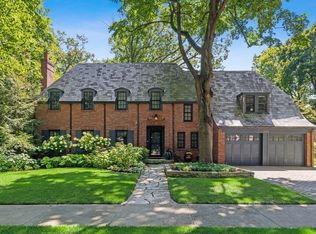 340 Carol Ct, Highland Park, IL 60035