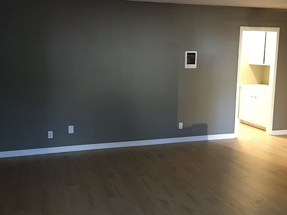 3rd image of 4344 Van Dyke Ave APT 2