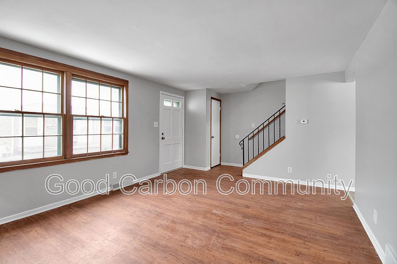 1st image of 123 Meadow Pl APT A