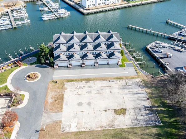 300 Muir St, Cambridge, MD 21613