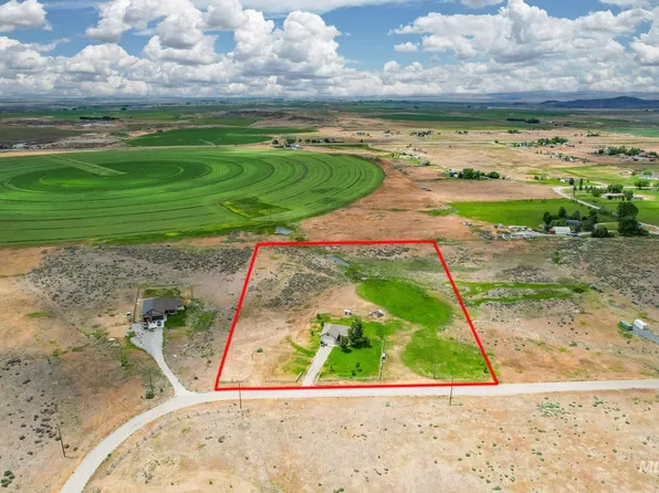 121 Parker Gulch Rd, Shoshone, ID 83352