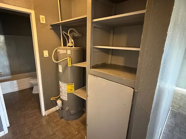 1033-1037 Alvarado Dr SE — Photo 26