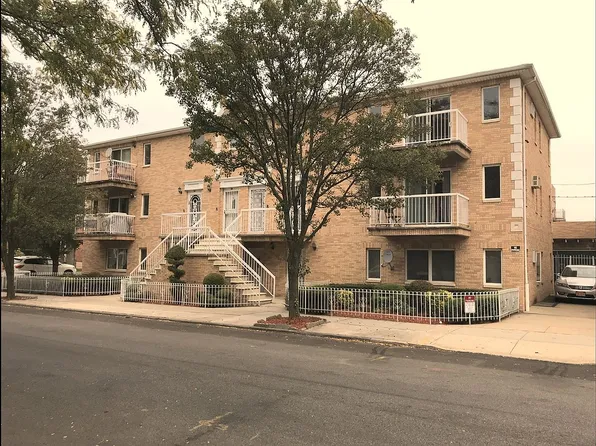 1707 70th St APT 3B, Brooklyn, NY 11204