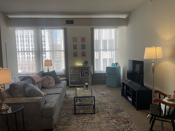 3rd image of 129 N Washington Ave #11005686