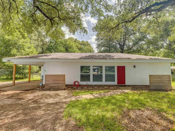 412 Bayou Oaks Dr, Monroe, LA 71203