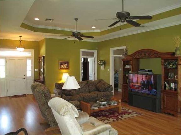 3rd image of 113 General Taylor Dr