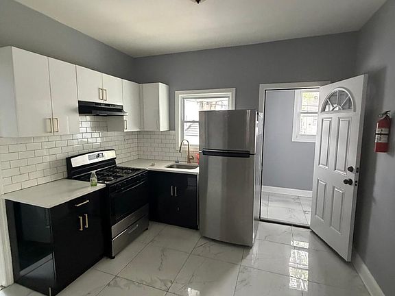 2nd image of 9 N 17th St #1