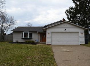 35980 Hillcrest Dr, Eastlake, OH 44095