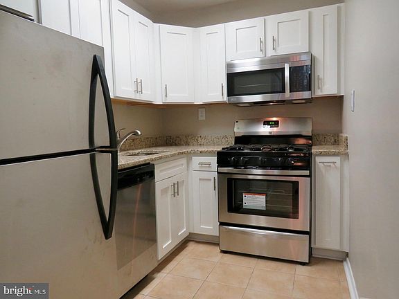 3rd image of 801 N Pitt St APT 1102
