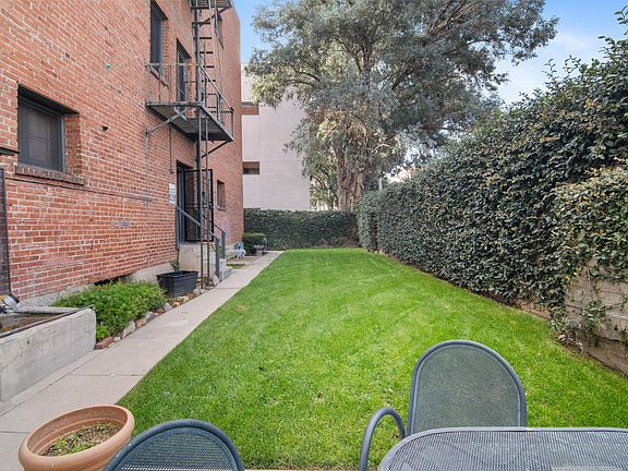5th image of 279 N Euclid Ave #26