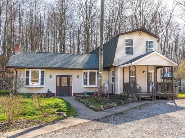 6625 Mottice Dr SE, Waynesburg, OH 44688