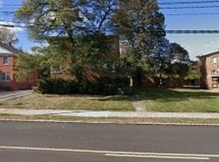2720 Wooster Rd #2, Rocky River, OH 44116