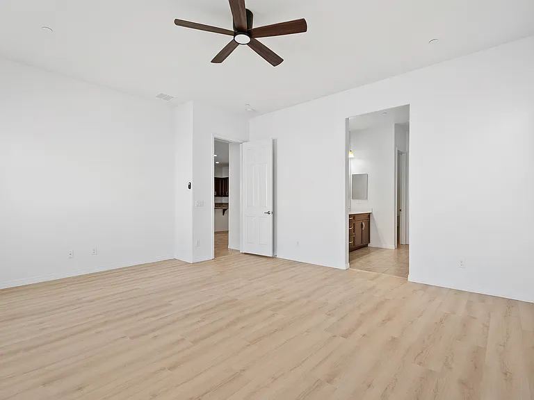 43720 Vacanza Ct — Photo 22