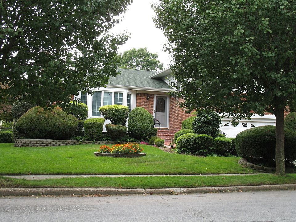 1st image of 41 Pasadena Dr