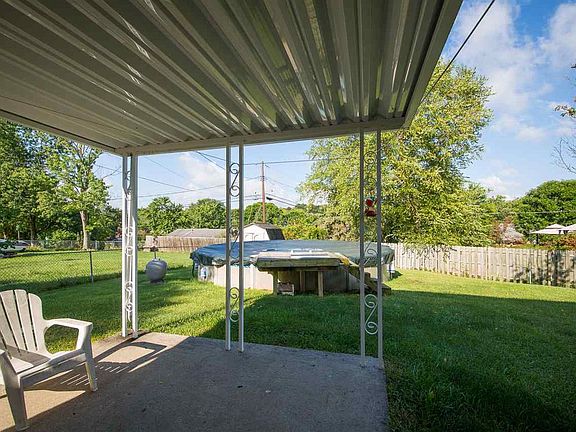 5th image of 3102 Stoneridge Dr