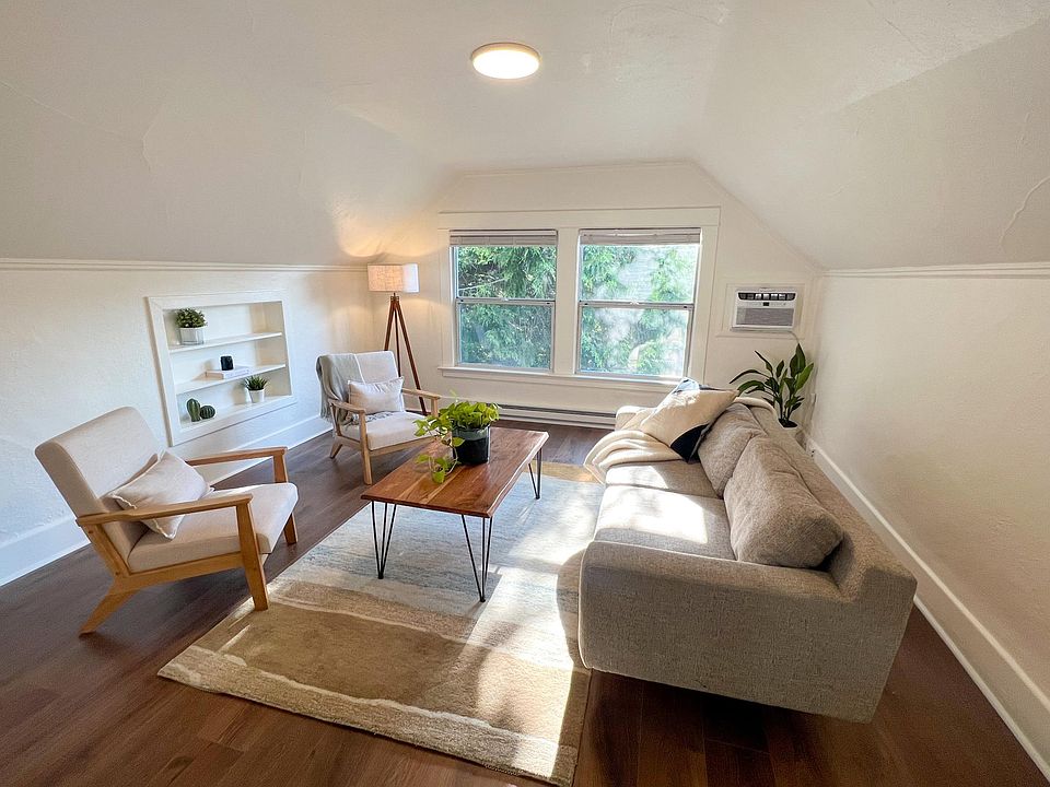 Living area in front of home facing Greeley with nice tree views.