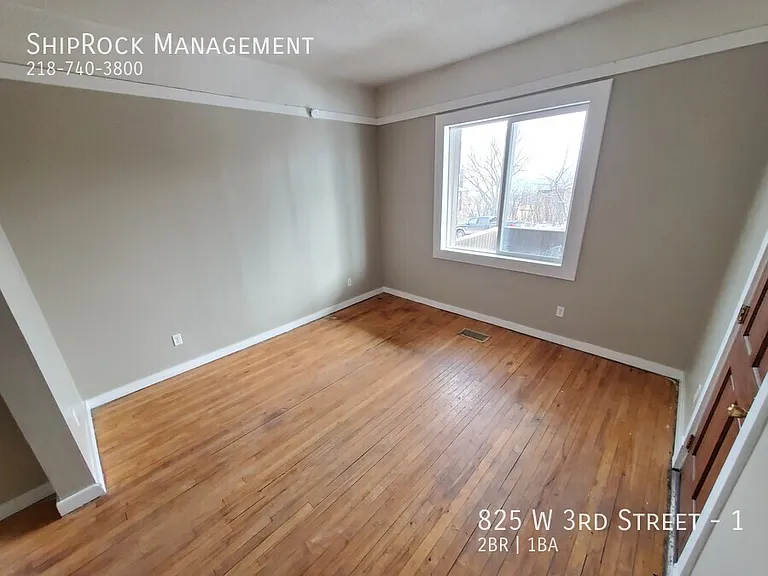 825 W 3rd St #1 — Photo 8