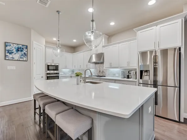 6514 Trafalgar Dr, Rowlett, TX 75089