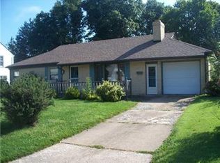 954 Bon Air Dr, Sharon, PA