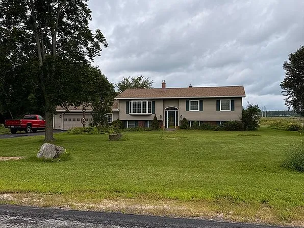251 S Grasse River Rd, Massena, NY 13662