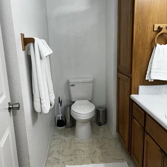 563 Primrose Dr — Photo 40