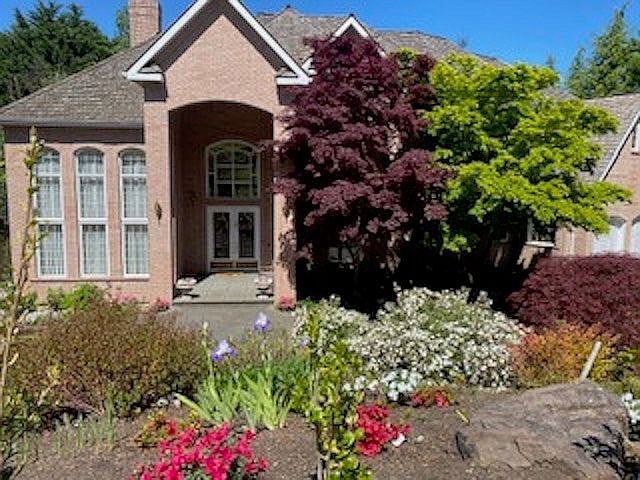 1st image of 6153 162nd Pl SE