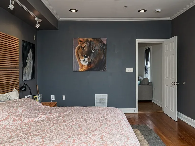 31 Marshall St — Photo 9