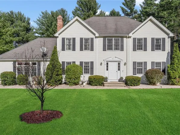 8 Afonso Way, Millville, MA 01529