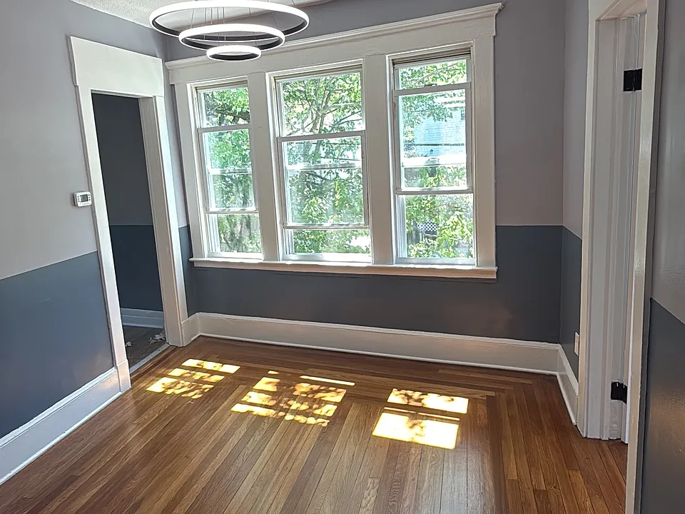 22 W Spring St #2