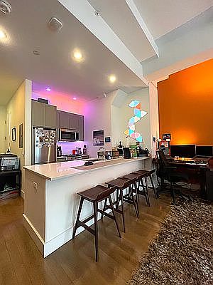 5th image of 321 W 37th St #8E