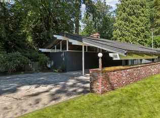 19085 Old River Dr, West Linn, OR