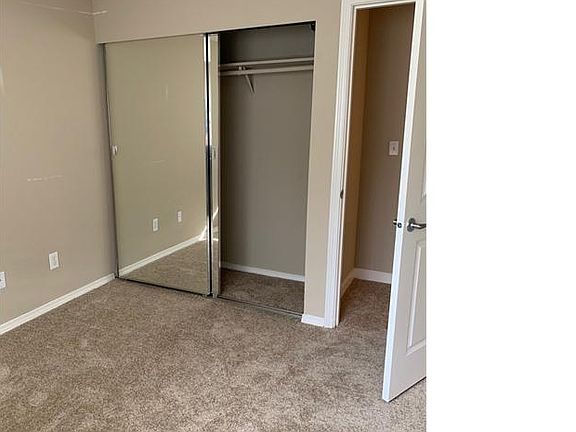 4th image of 11016 NE 125th Ln #T302