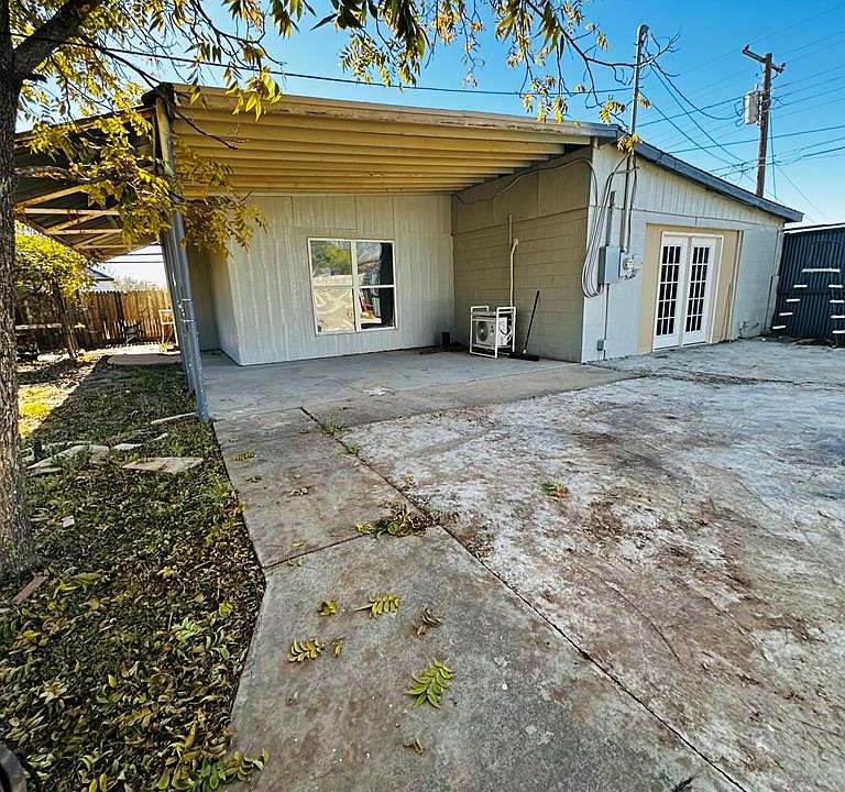 1st image of 2809 Santa Monica Ave #A