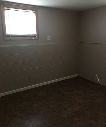 4th image of 16501 S Ivy Ln