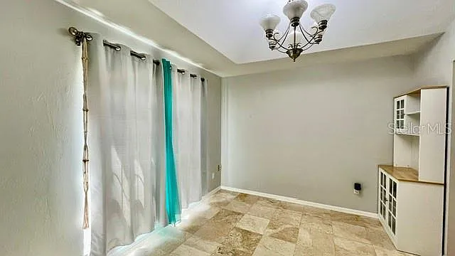 3 bed, 2.0 bath, 1350 sqft, $2,500 — Photo 2
