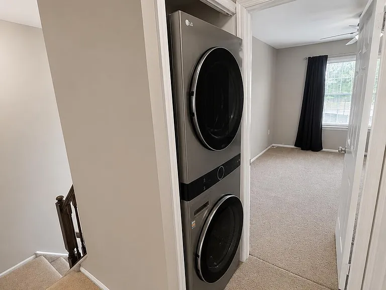 26 Duncan Way — Photo 11