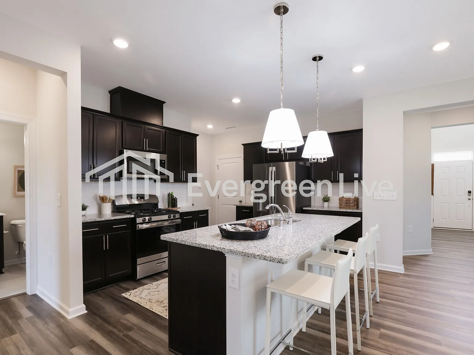 4 bed, 3.0 bath, 2134 sqft, $2,295 — Photo 3