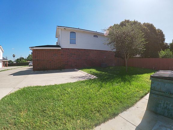 3rd image of 405 N G St APT 1