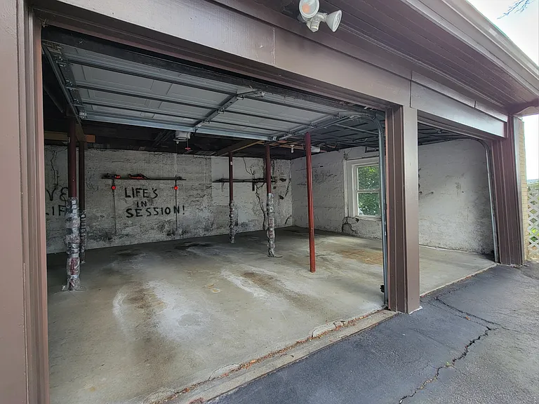 Garage Bays