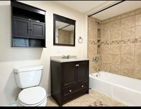 223 Trenton St #2 — Photo 11