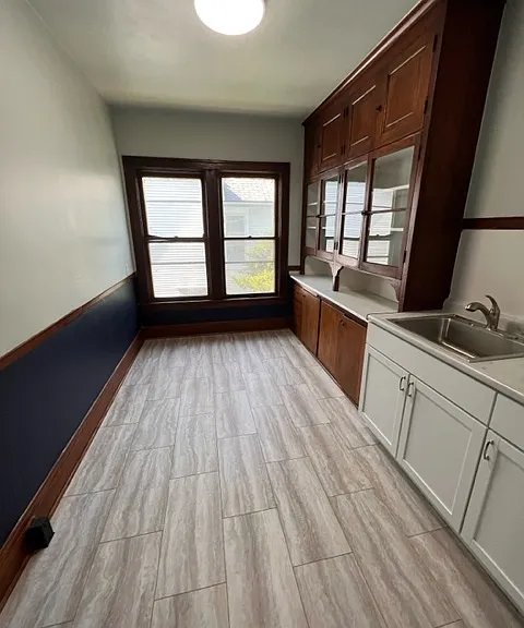 1445 College Ave — Photo 3